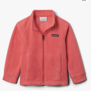 Girls 14/16 Columbia fleece zip up jacket. 2 zip pockets. Pink.